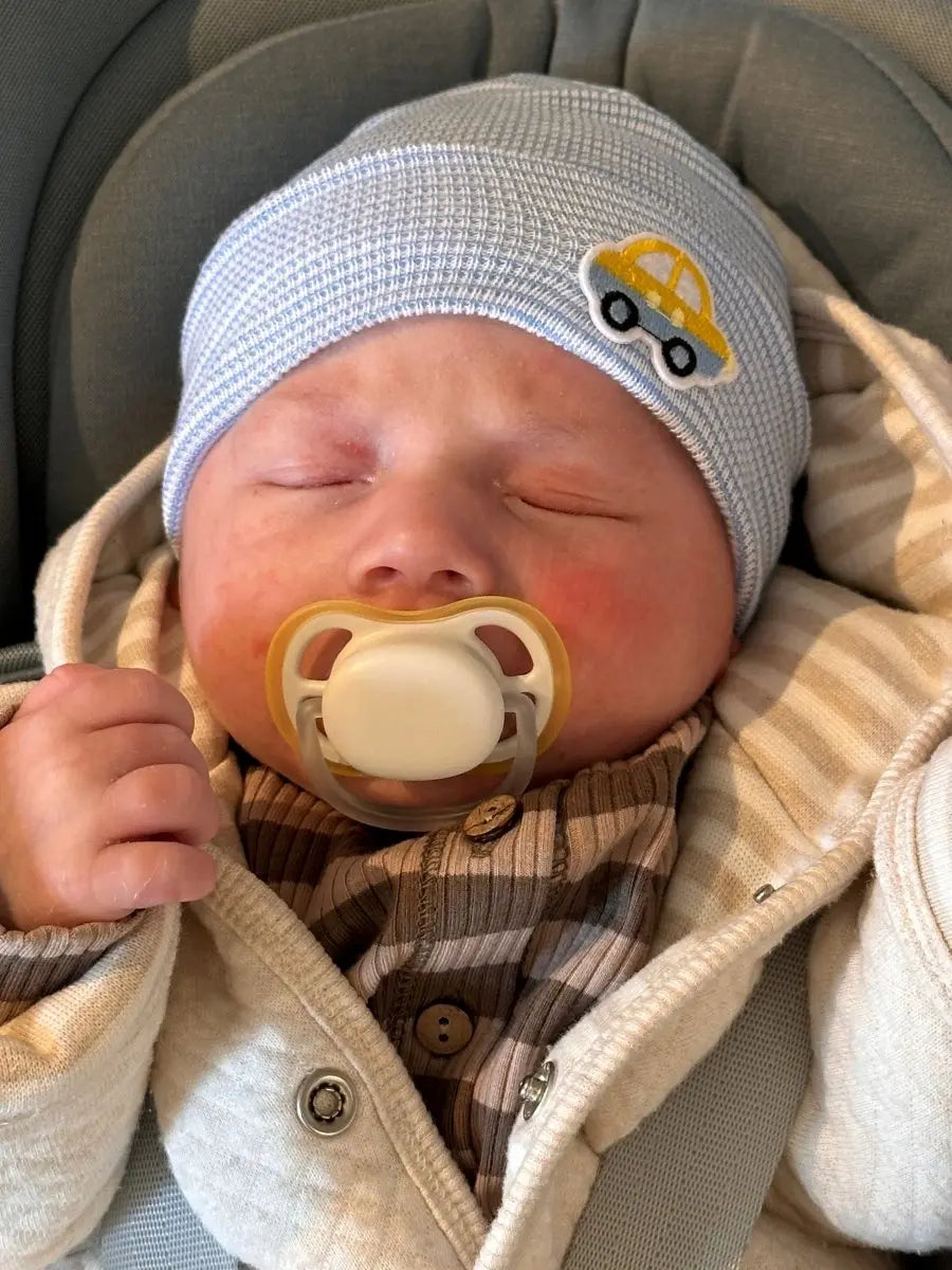 Newborn mutsje Car - Moalie