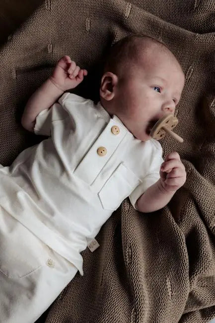 Baby-T-Shirt aus weichem Jersey mit Tasche - Modell miles Moalie