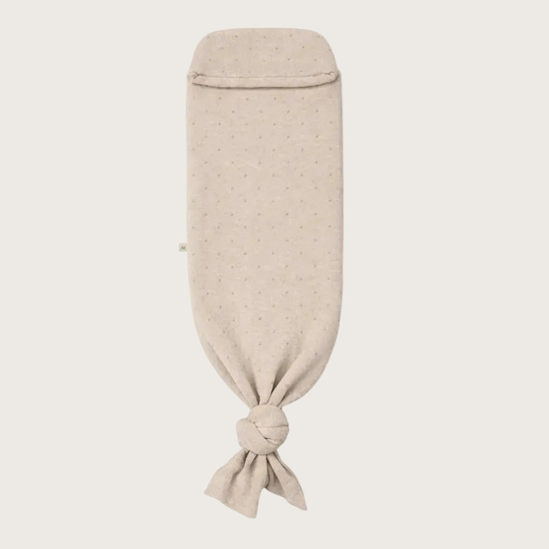 Product foto van baby cocoon Snuggle coco van beige pointelle merinowol