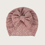 Baby turban muts broderie katoen met strik in oud roze — Moalie