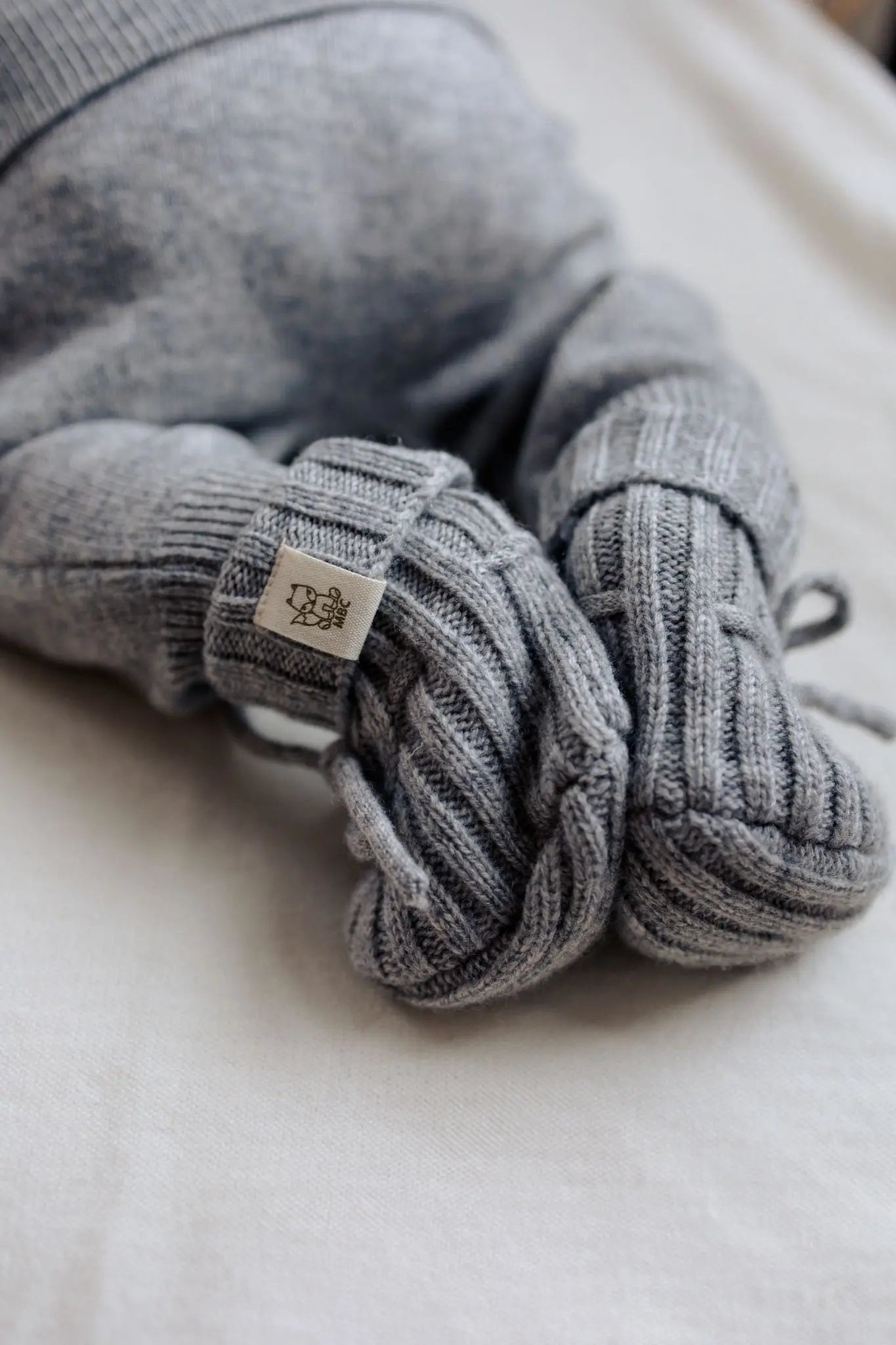 Newborn slofjes Merinowol/ Cashmere Stone Grey- babyslofjes in grijs