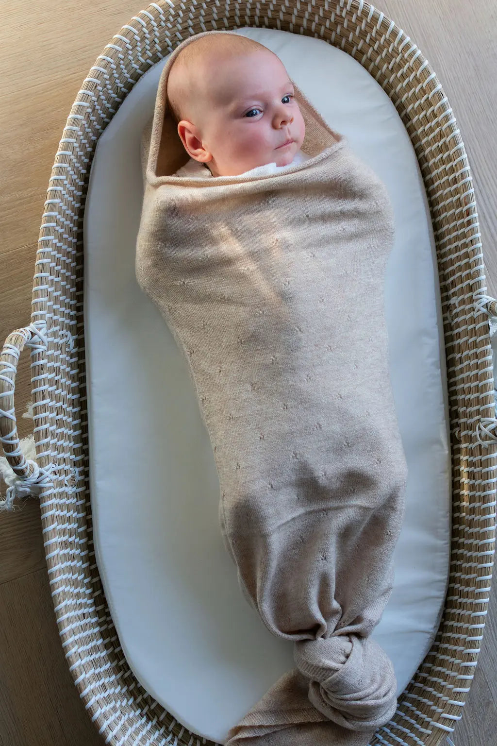 baby in Merino wollen baby cocoon beige pointelle 