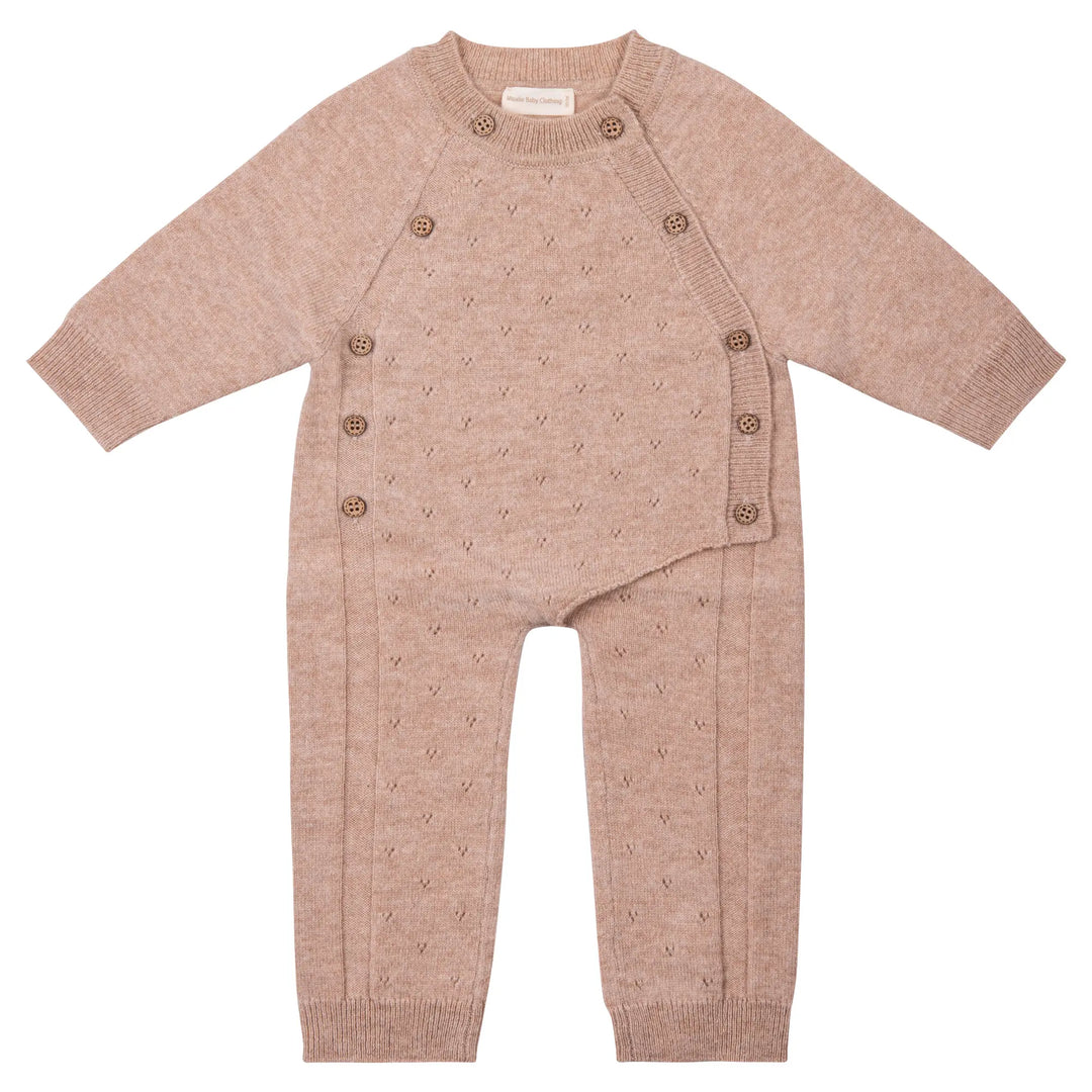 Beige kleurig wollen boxpakje in Pointelle design. Gemaakt van Merinowol en Cashmere 