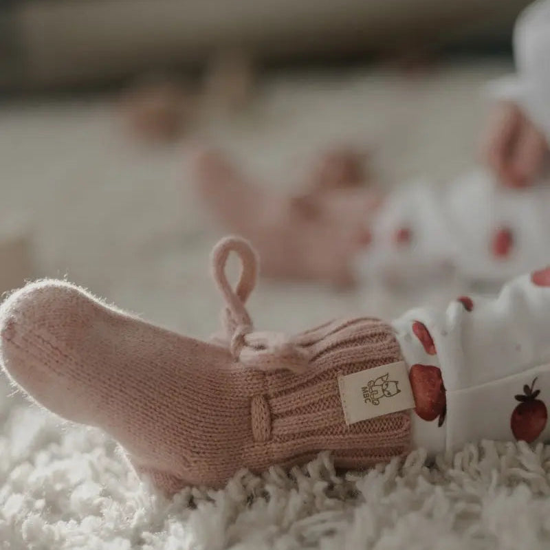 Merino wollen baby slofjes Dusty Pink - Moalie