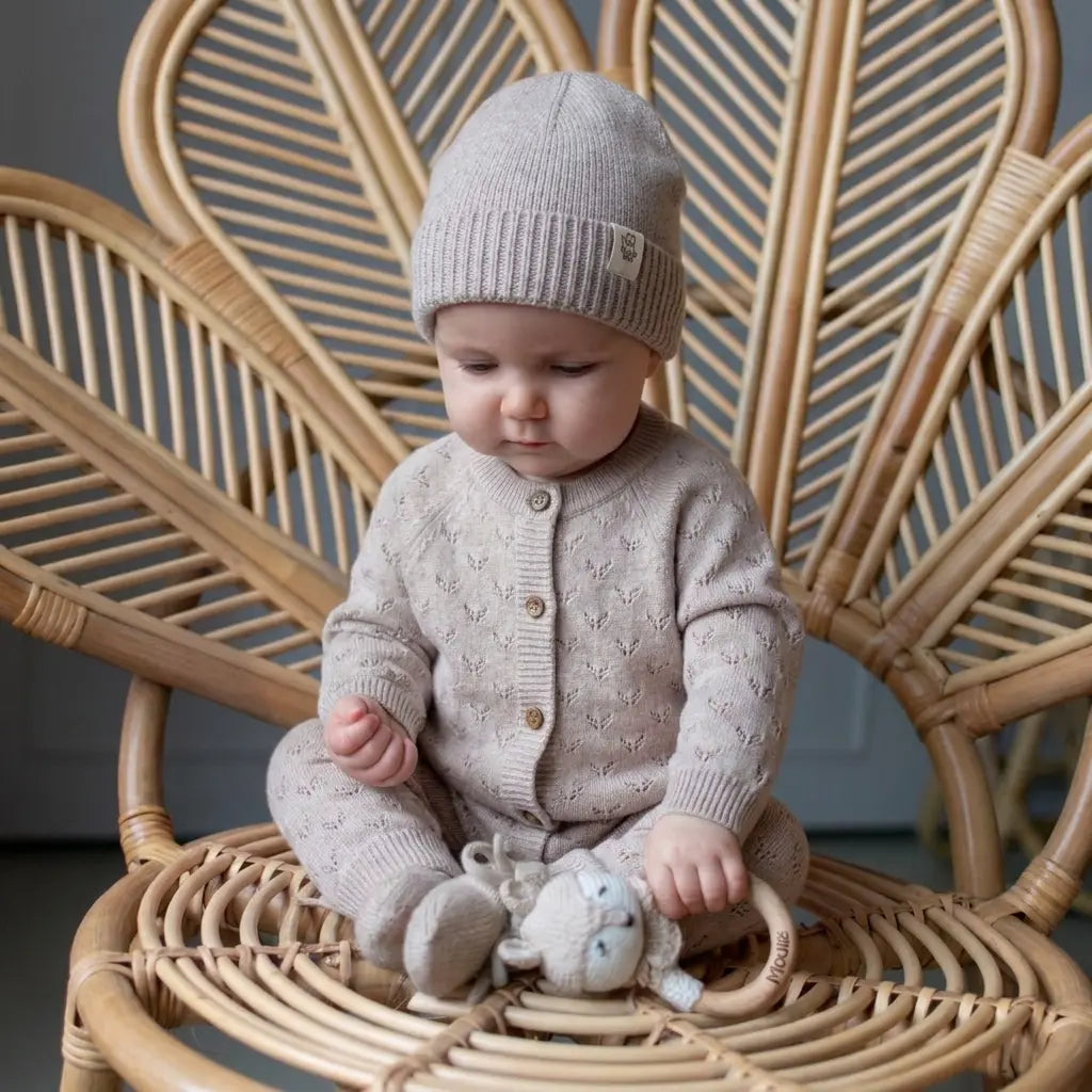 boxpakje Fran Sand en newborn muts Sand merinowol en cashmere 