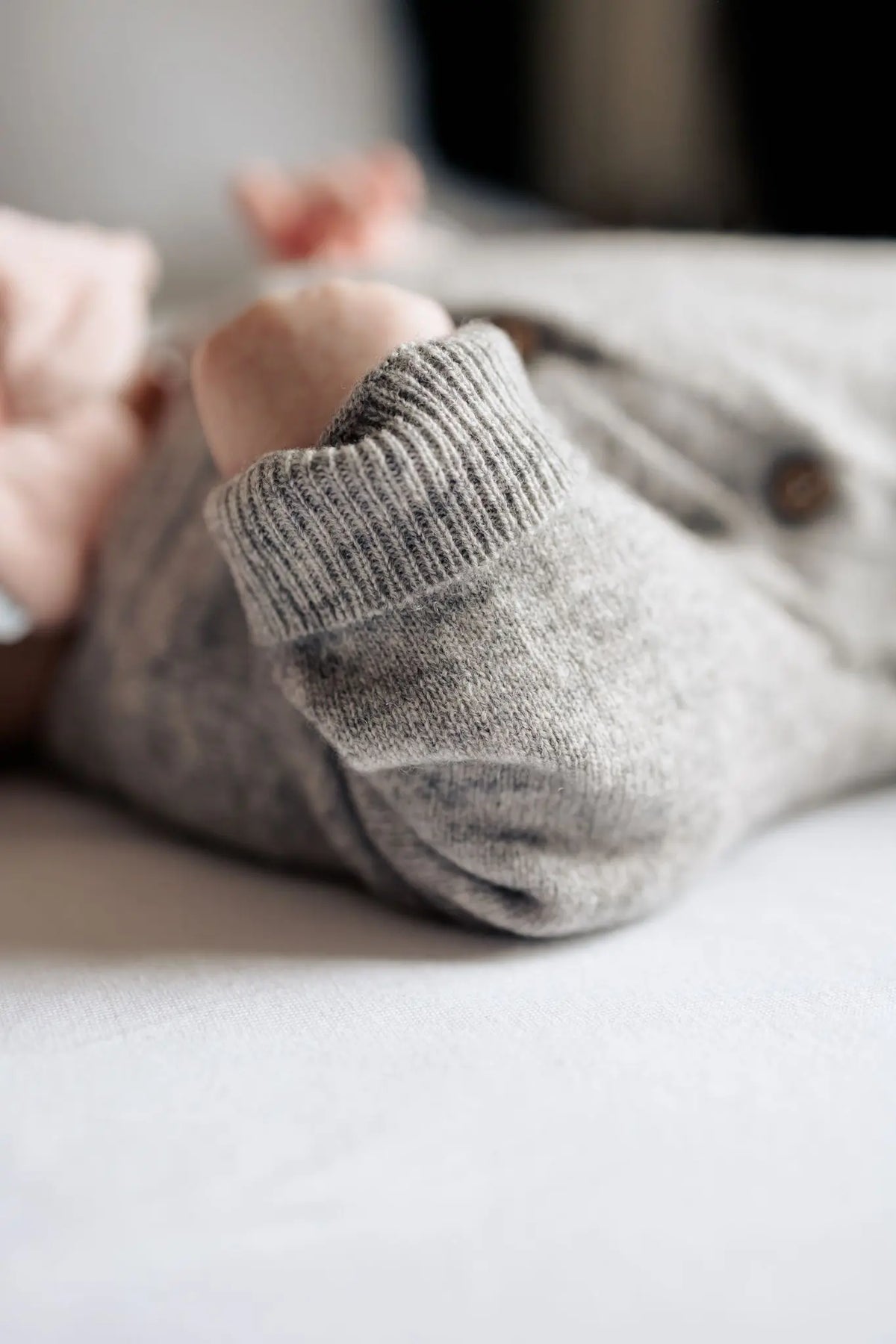 detail grijs wollen boxpakje 