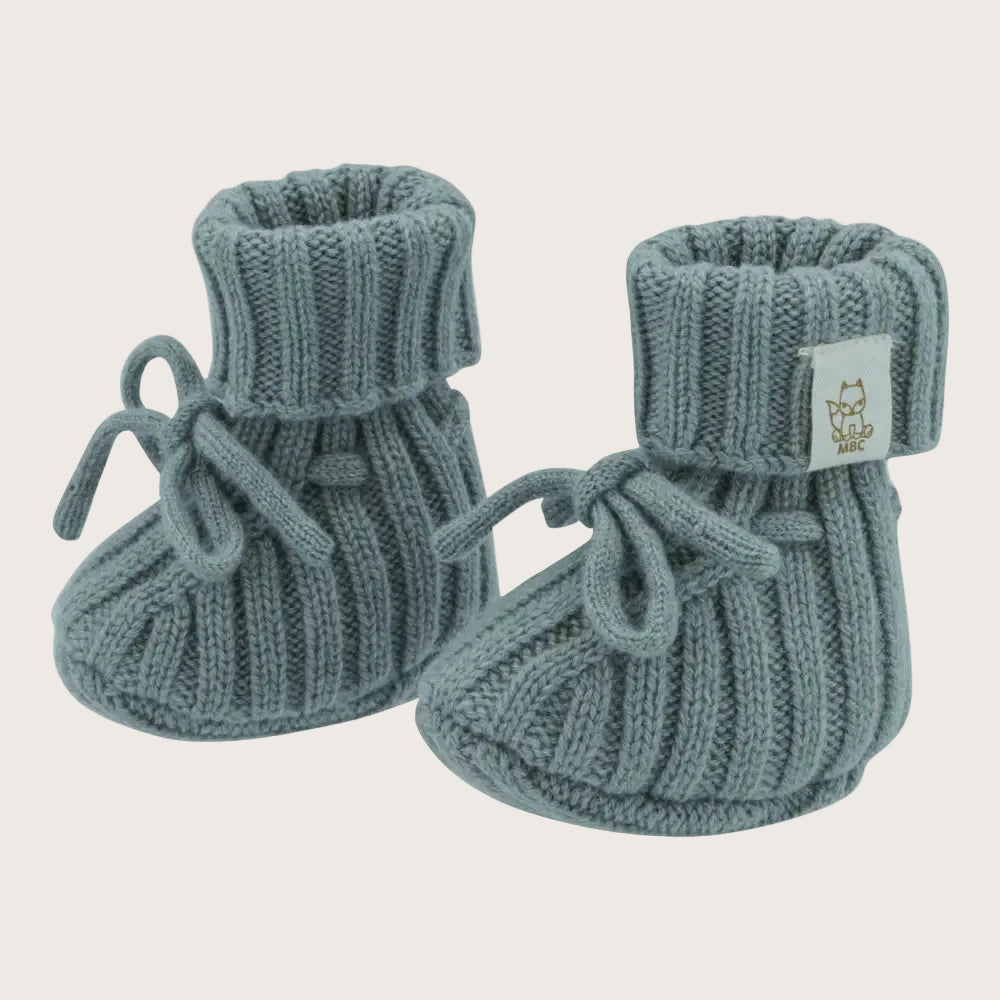 sage groene newborn slofjes van merinowol en cashmere 