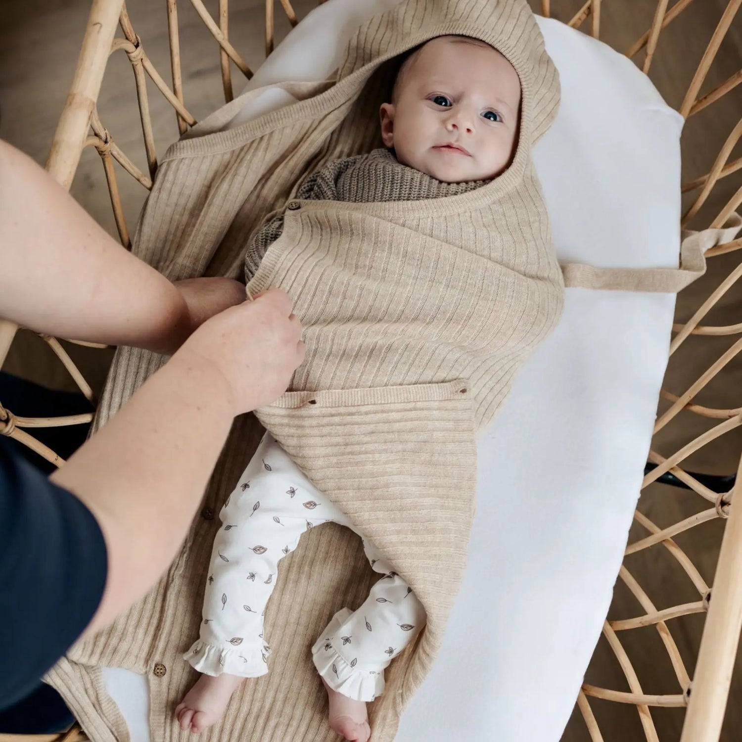 how to use video wrap snuggel Bobbie beige