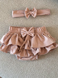 Bild in Galerie-Betrachter laden, roze bloomers met bijpassende haarband
