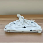 zij aanzicht newborn jongens muts met voertuigen